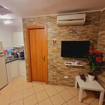 Mini La Bomboniera Apartment *